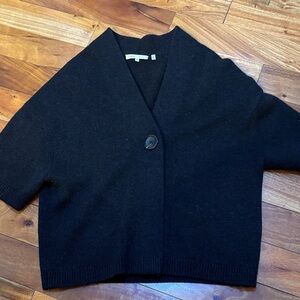 Vince dark gray V-Neck Women's short sleeves Cardigan with one button size S